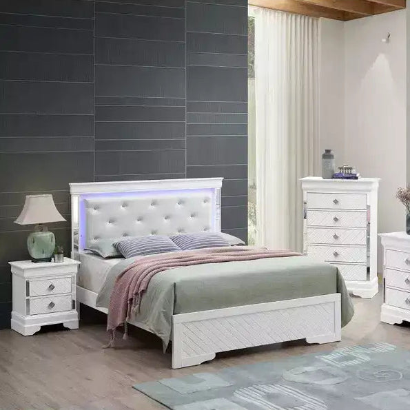 Verona and King Panel Beds