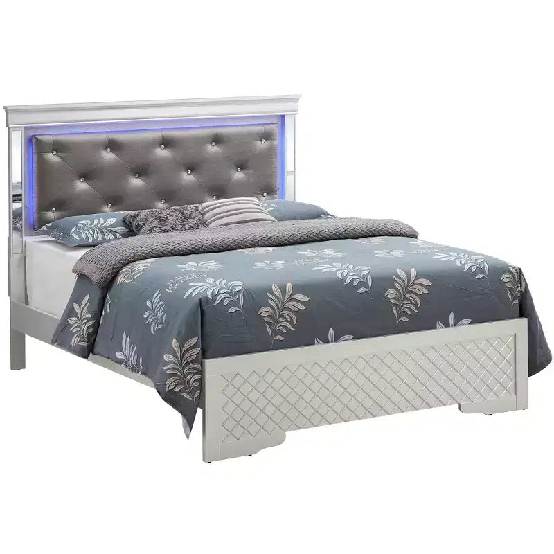 Verona and King Panel Beds
