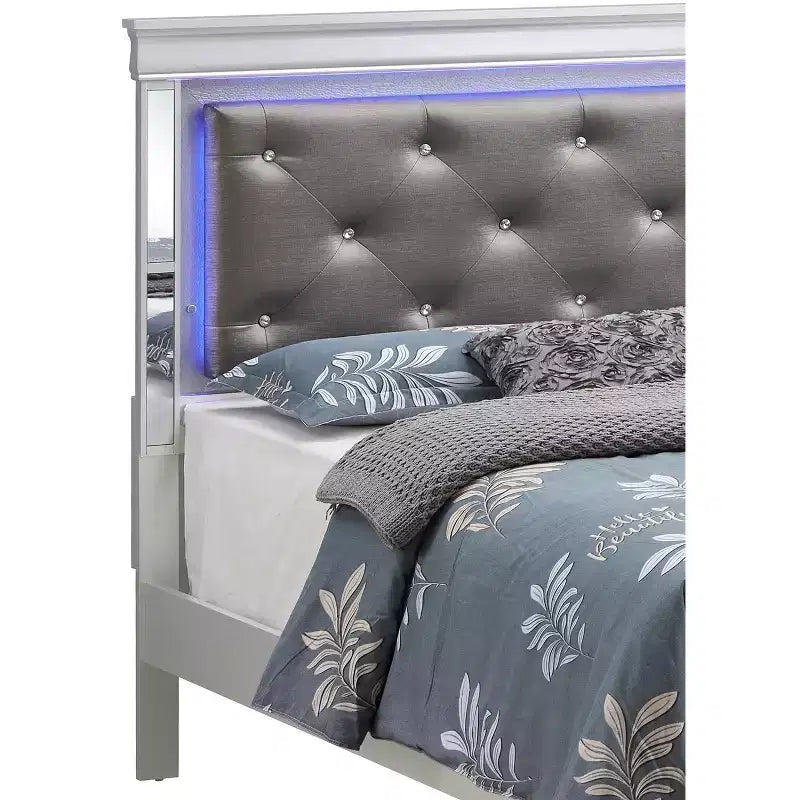 Verona and King Panel Beds