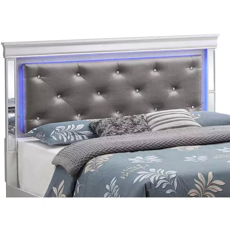 Verona and King Panel Beds