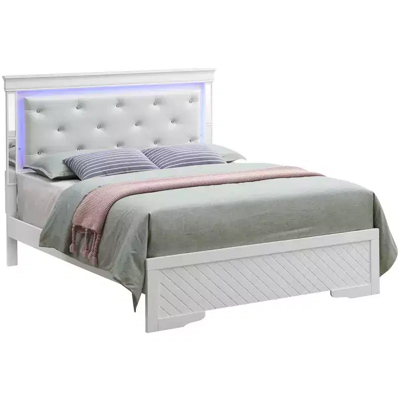 Verona and King Panel Beds