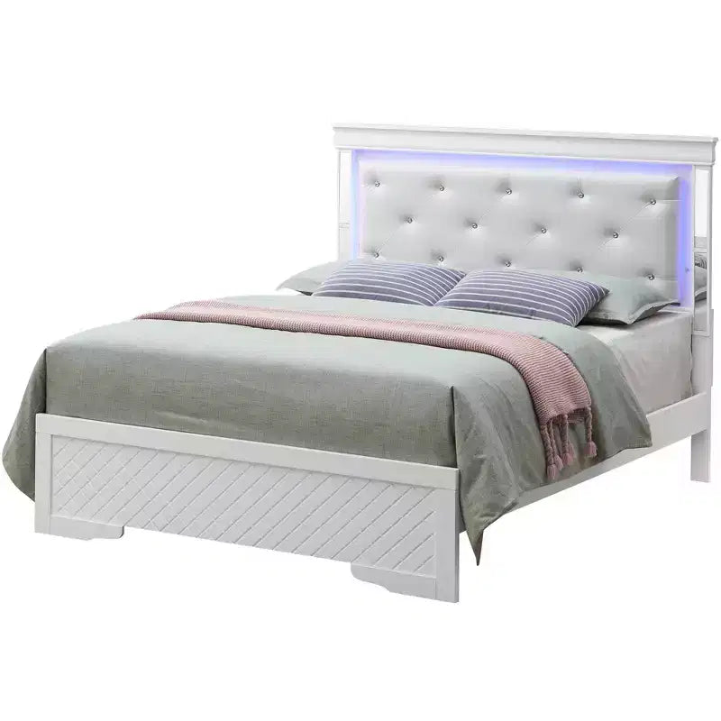 Verona and King Panel Beds